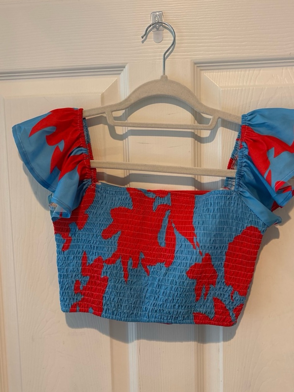 Amazon Blue Crop Top with Red Floral Print and Ruffled Sleeves - Picture 3 of 6